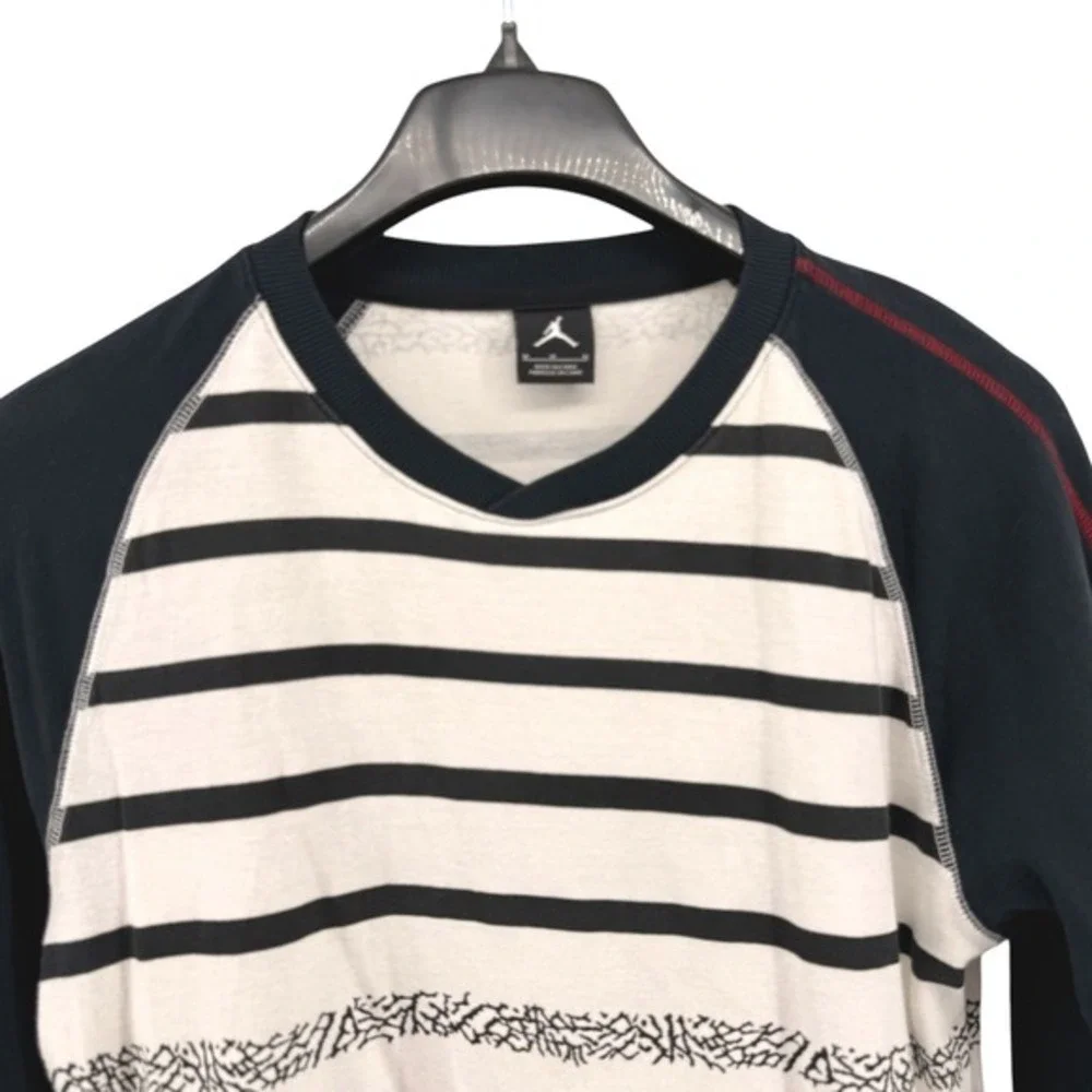 Nike Jordan Pullover Shirt Mens Medium Black White Striped Raglan V-Neck Pockets